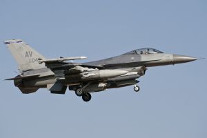 aviano april 02  2011 viper39 f 16cm 89 2046 510thfs 31stfw  aviano ab  italy